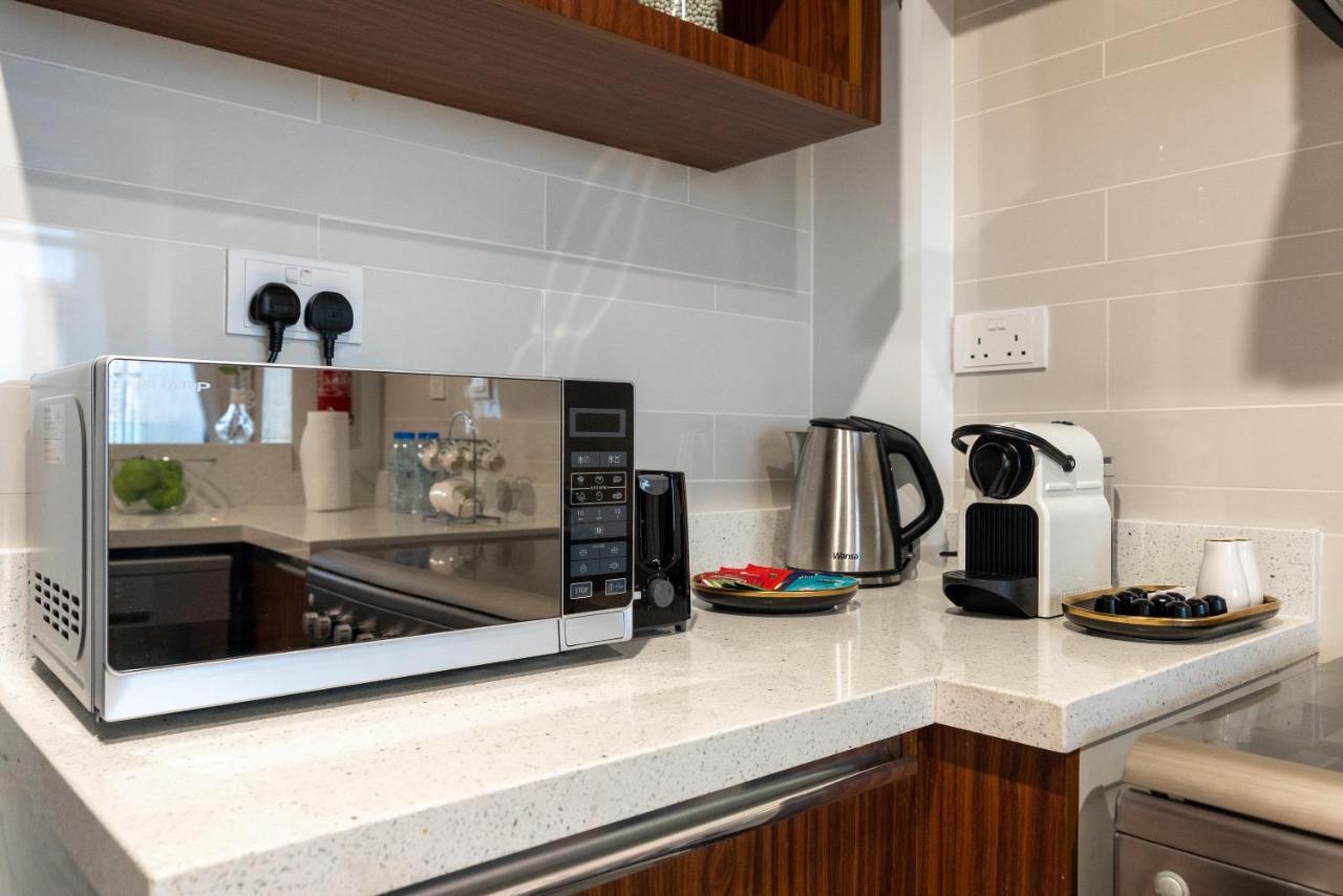 Apartamento Ultimate - 3 Beds - Scenic Panoramic Views - Right At Metro Station - 5-10min To Sea, Burj Khalifa, Old Town, Downtown - 15min From Airport Dubai