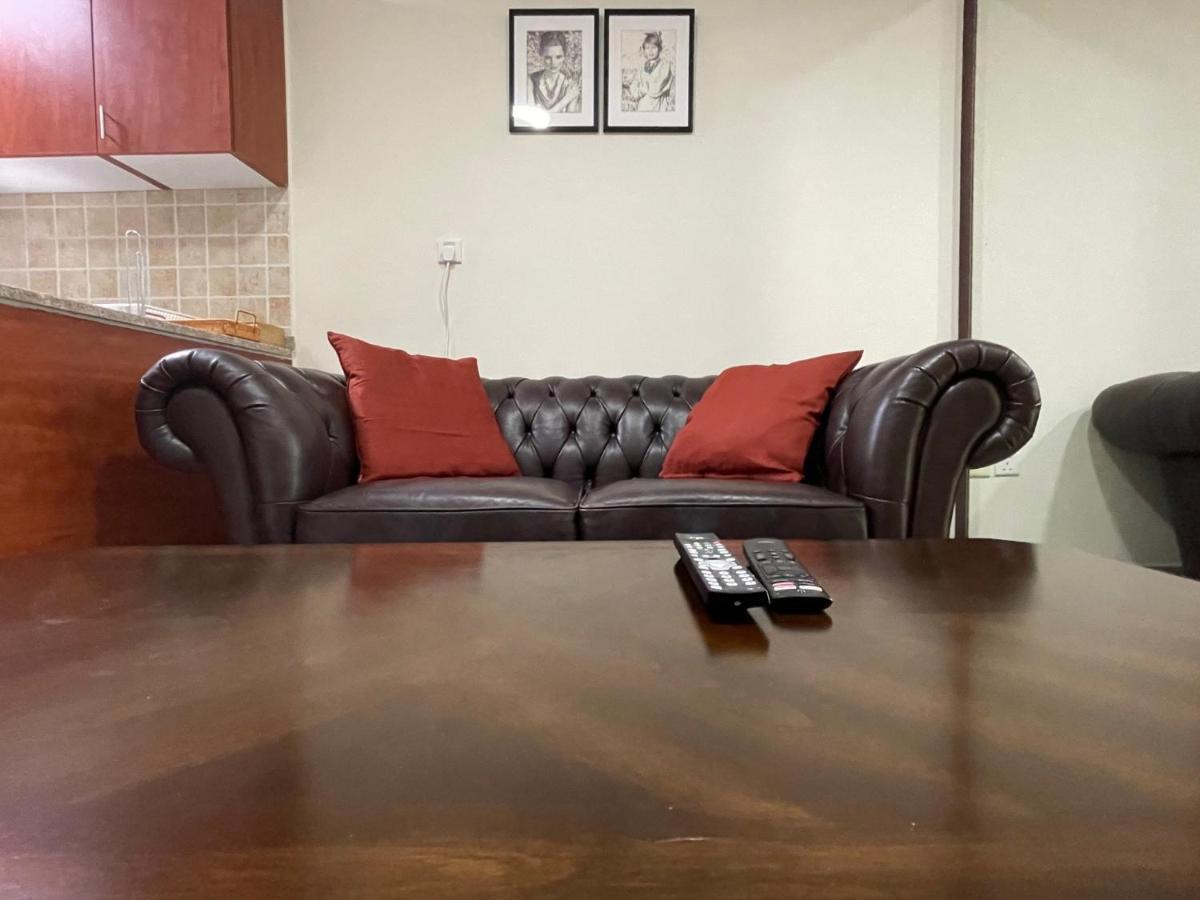 Near Metrocozy & Comfy 1br In Jlt Lejlighed Dubai