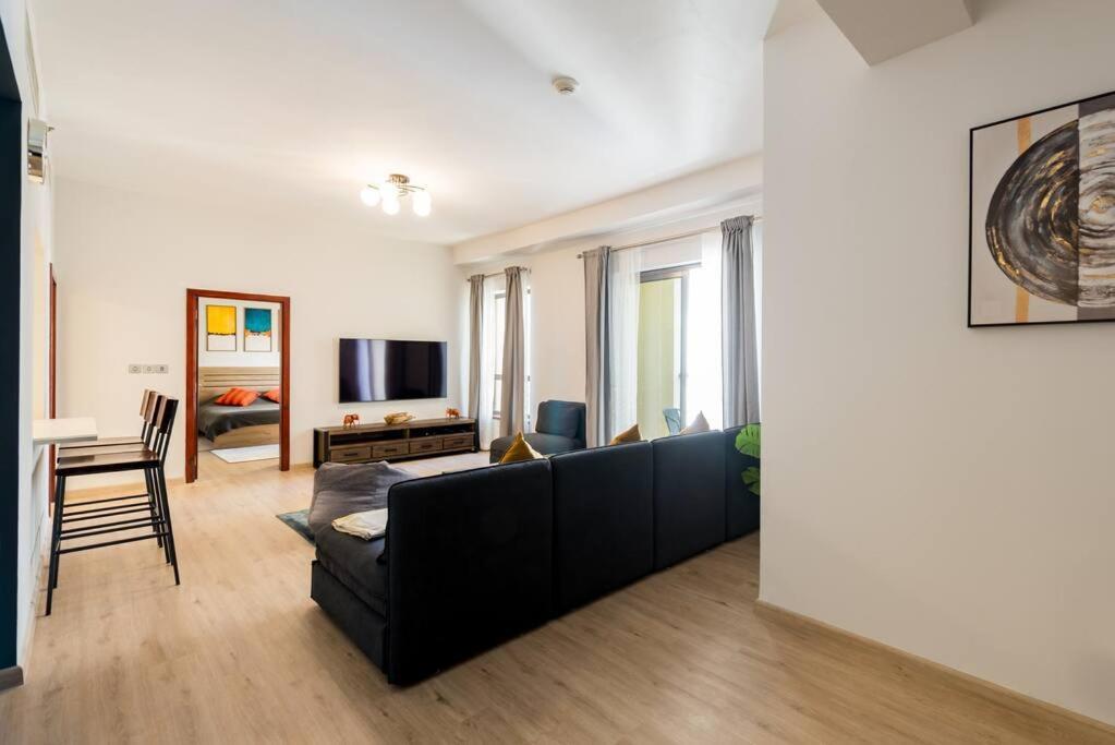 Apartment 2br Vacation With Pool, Gym And Beach Access