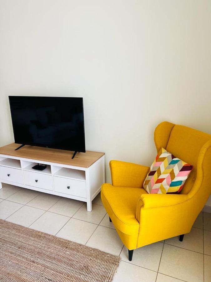 Koala & Tree - Luxurious 1br In The Greens, Stays Up To 4 !! *