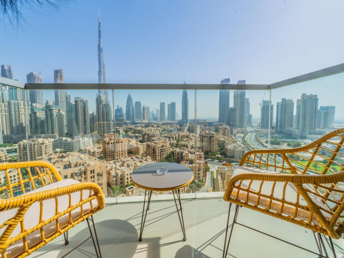 Glamorous Facing Burj Khalifa Appartement