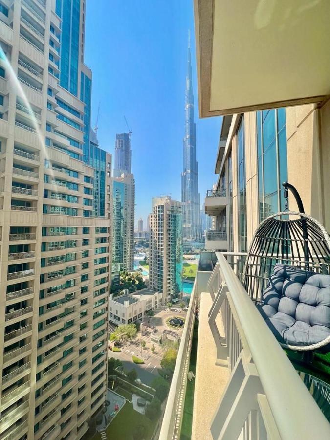 First Class 2br With Burj Khalifa & Downtown View * Dubai