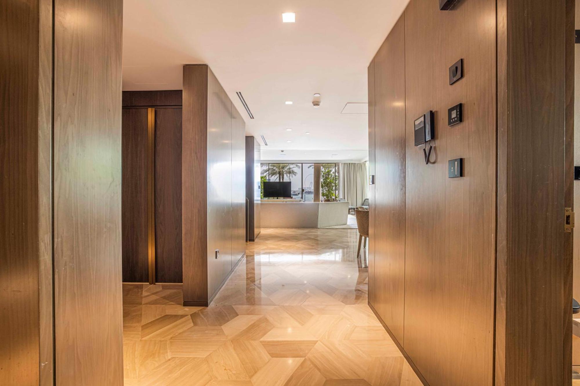 Five Palm Beach Villa- Platinium * Dubai