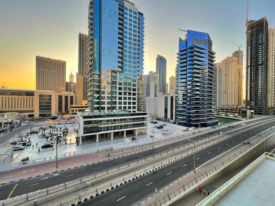 Vvk Holiday Homes, Marina View Tower Appartement *