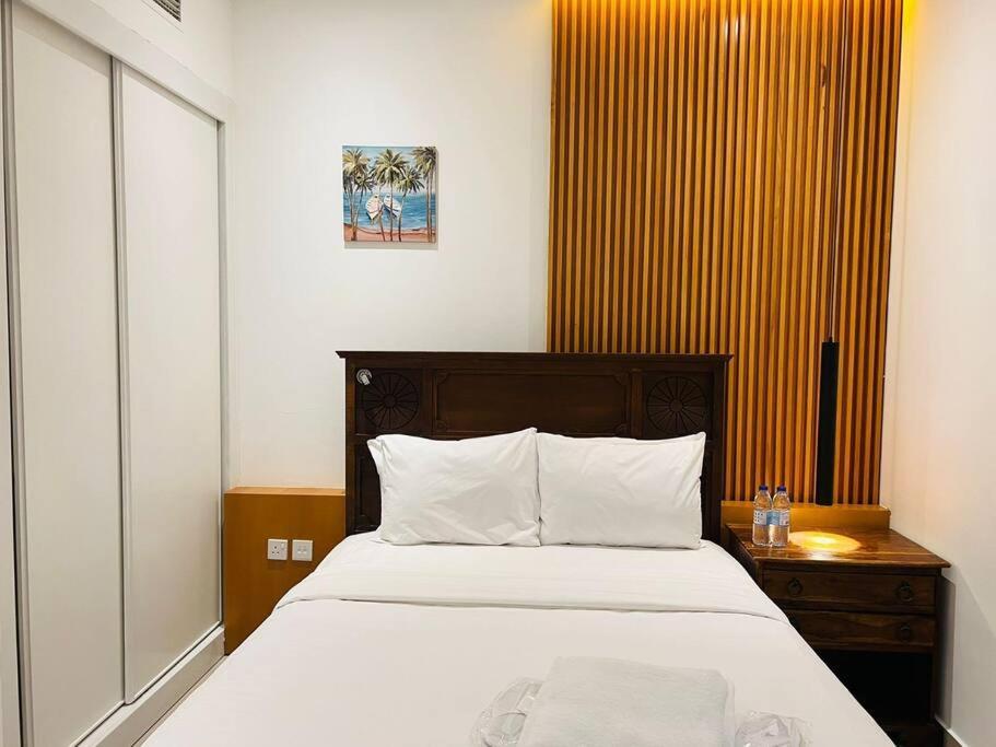 Apartamento High Floor With Skyline & Burj Khalifa View 3 Bedroom Unit Marina Dubái