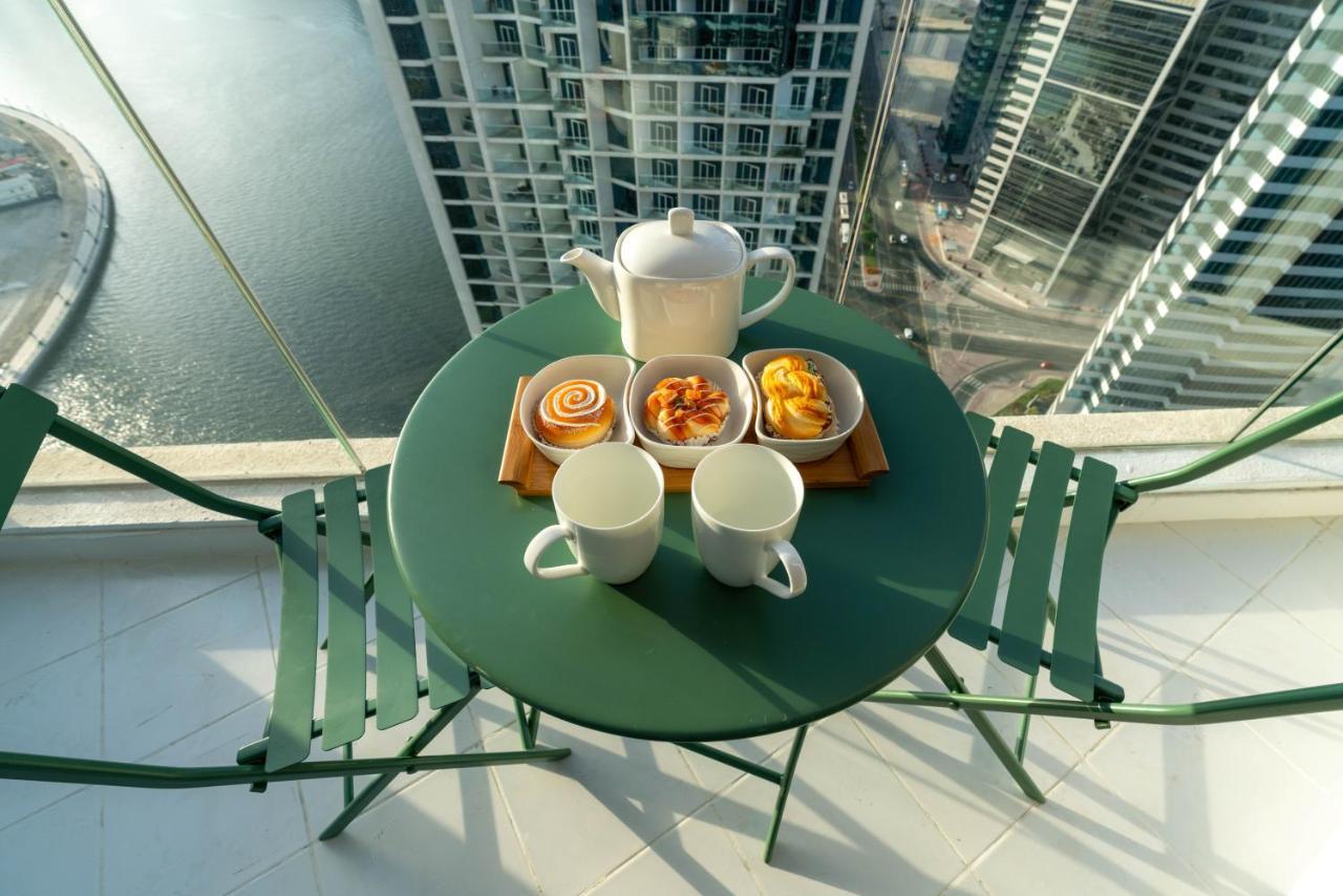 Vacay Lettings - Burj Khalifa & Canal View At Damac Prive * Dubaï