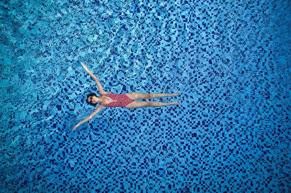 Novotel Jumeirah Village Triangle Hotel Dubái