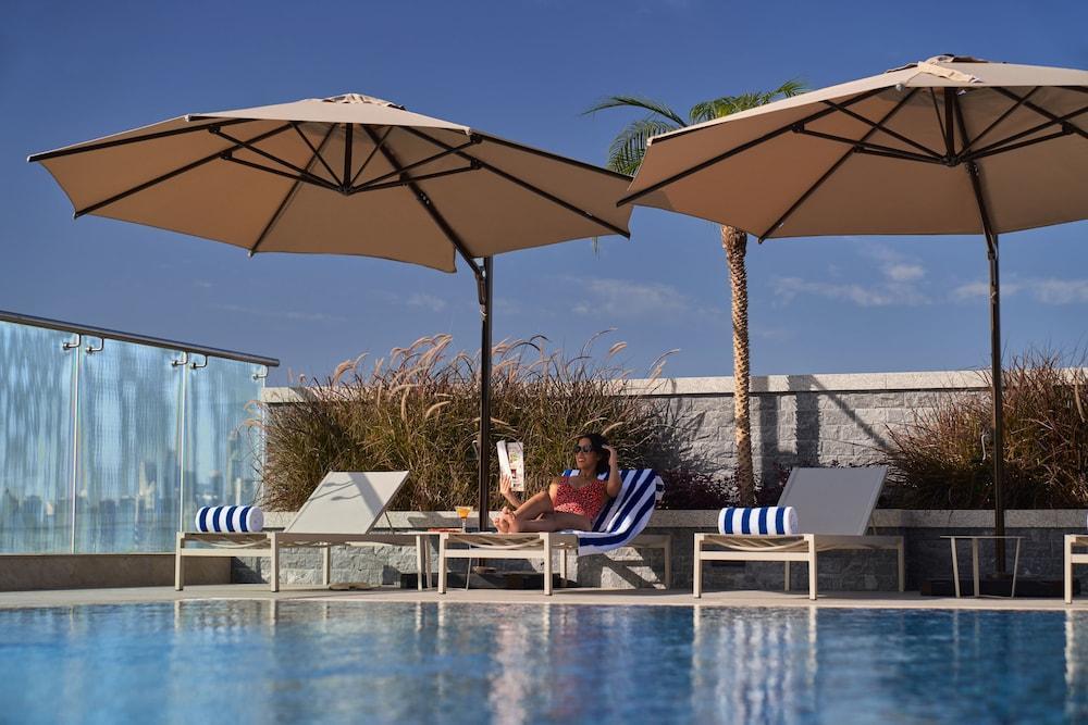 Hotel Novotel Jumeirah Village Triangle Dubái