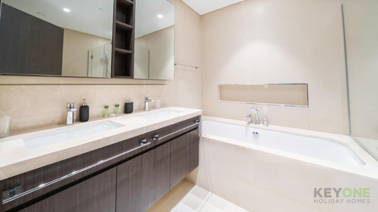 Apartamento Keyone - 3br With Maids In Downtown Views Dubai