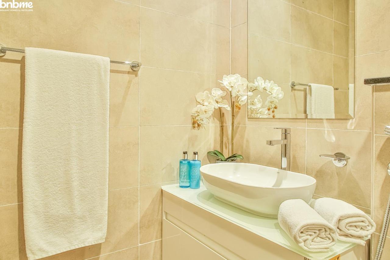 Apartment Elegant Studio At Damac Hills With Trump Golf Course - 1809