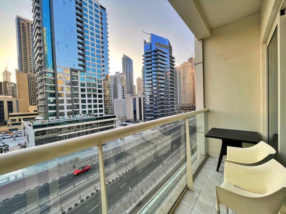 Vvk Holiday Homes, Marina View Tower Appartement