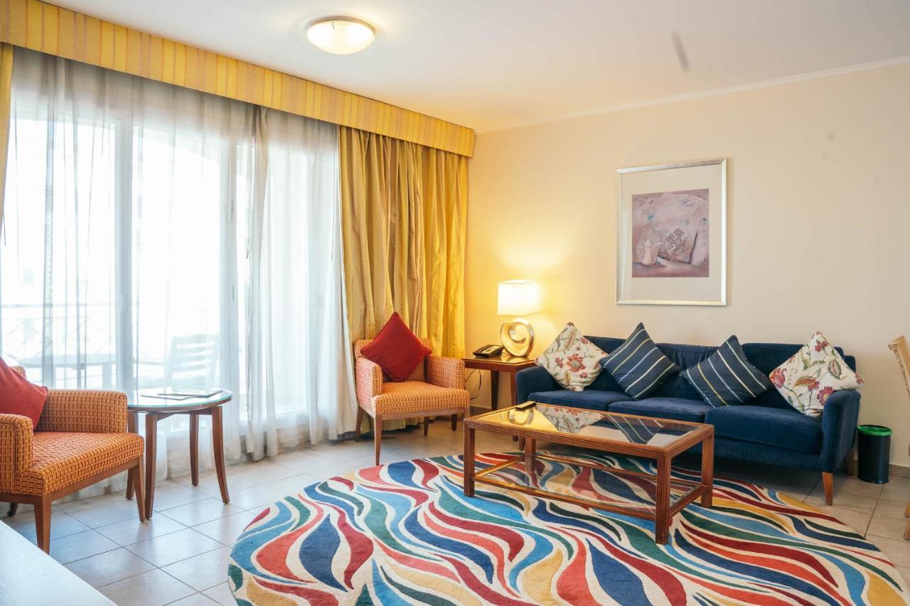 Millennium Lakeview Formerly Copthorne Lakeview Executive Apartahotel 4*