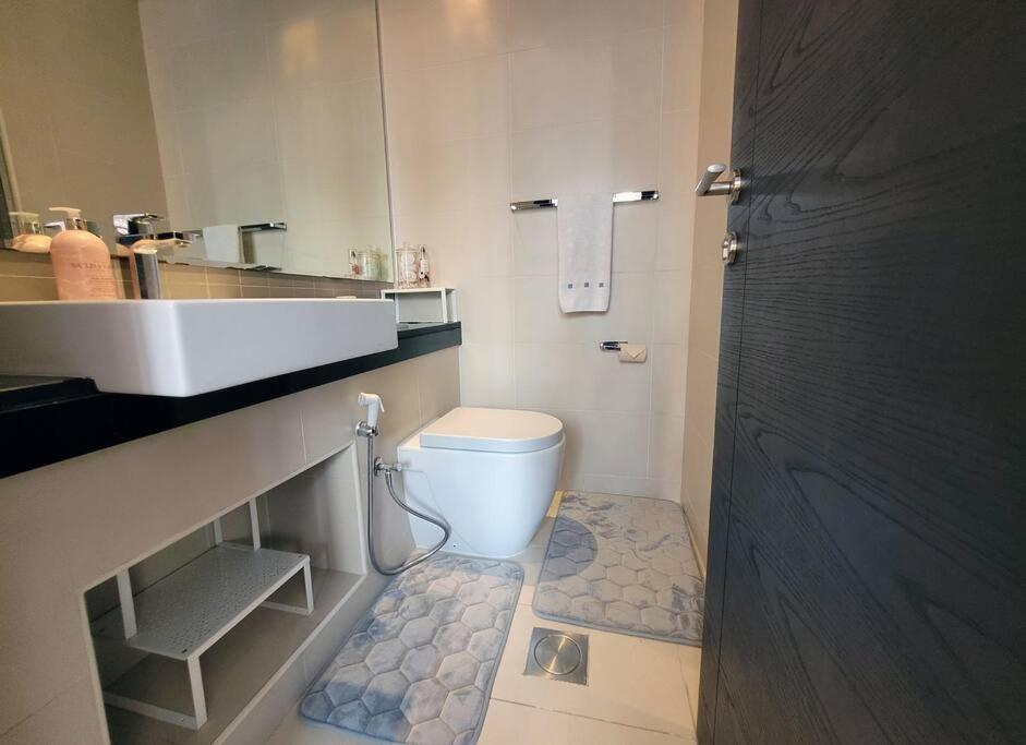 Apartment Stylish 1-br Marina View Apt In Silverene Tower *