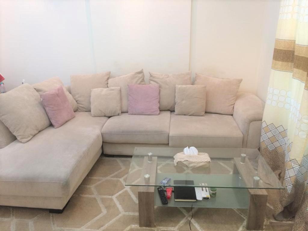 Appartement Breezy 1 Bedroom With Luxurious Views At Mai Tower, Al Nahda 1 Dubaï