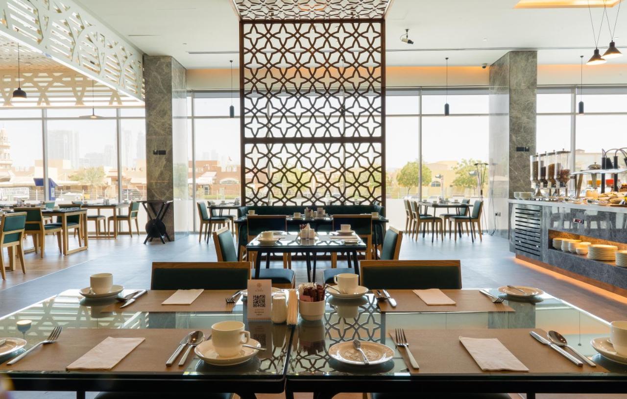 Al Khoory Courtyard Hotell 4*