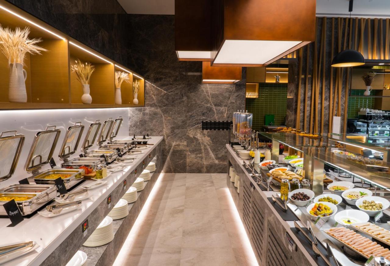 Hotel Al Khoory Courtyard Dubai