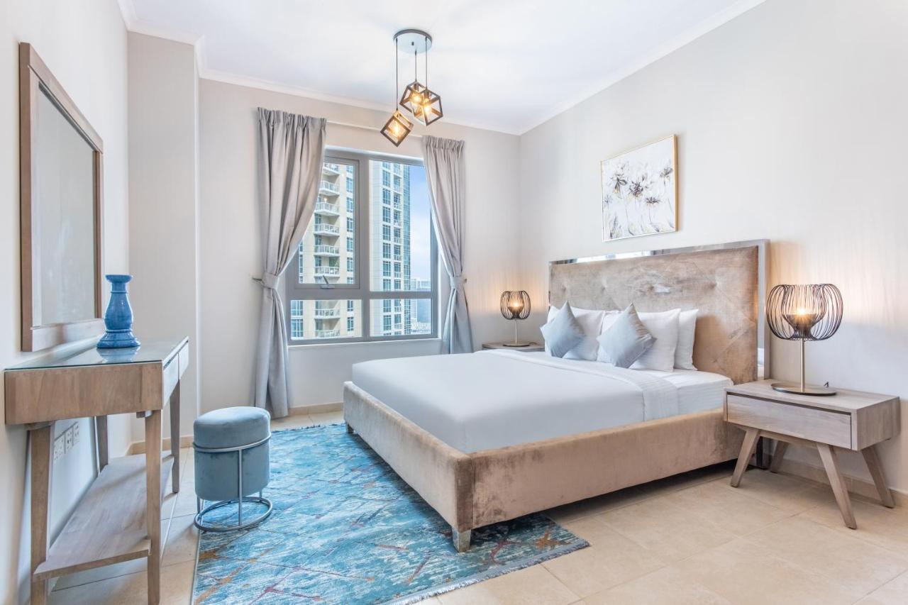Icon Casa Living - The Tower 5 * Dubai