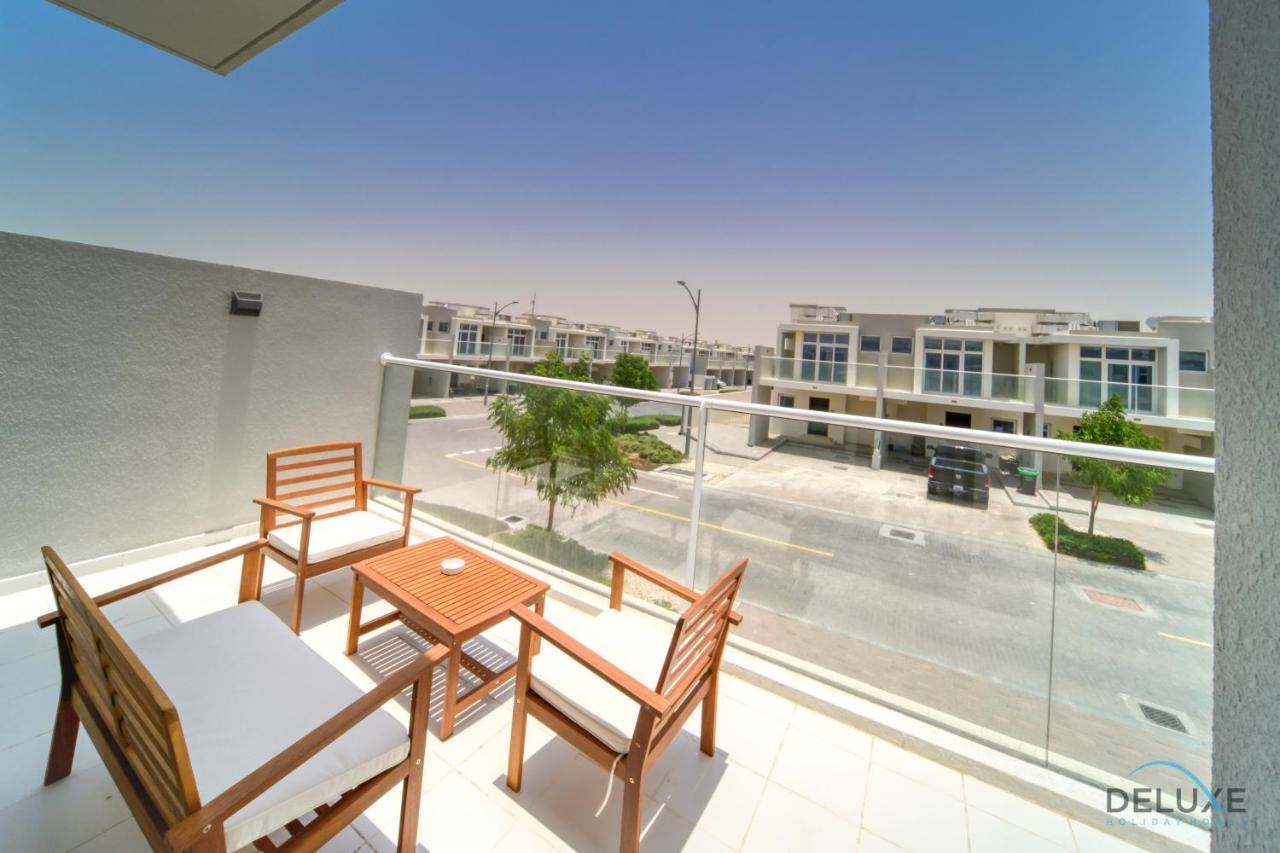 Cheerful 3br Townhouse At Damac Hills 2, Dubailand By Deluxe Homes Apartamento