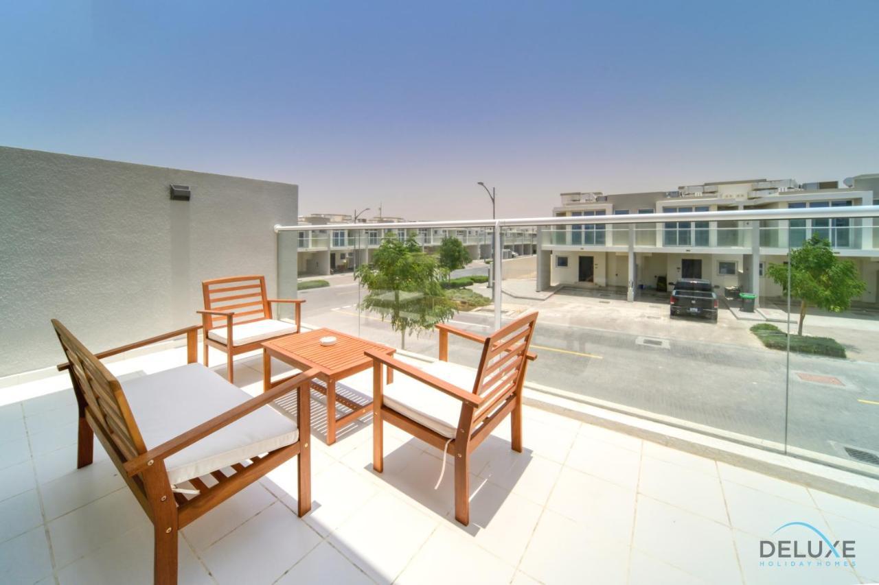 Apartamento Cheerful 3br Townhouse At Damac Hills 2, Dubailand By Deluxe Homes Dubai