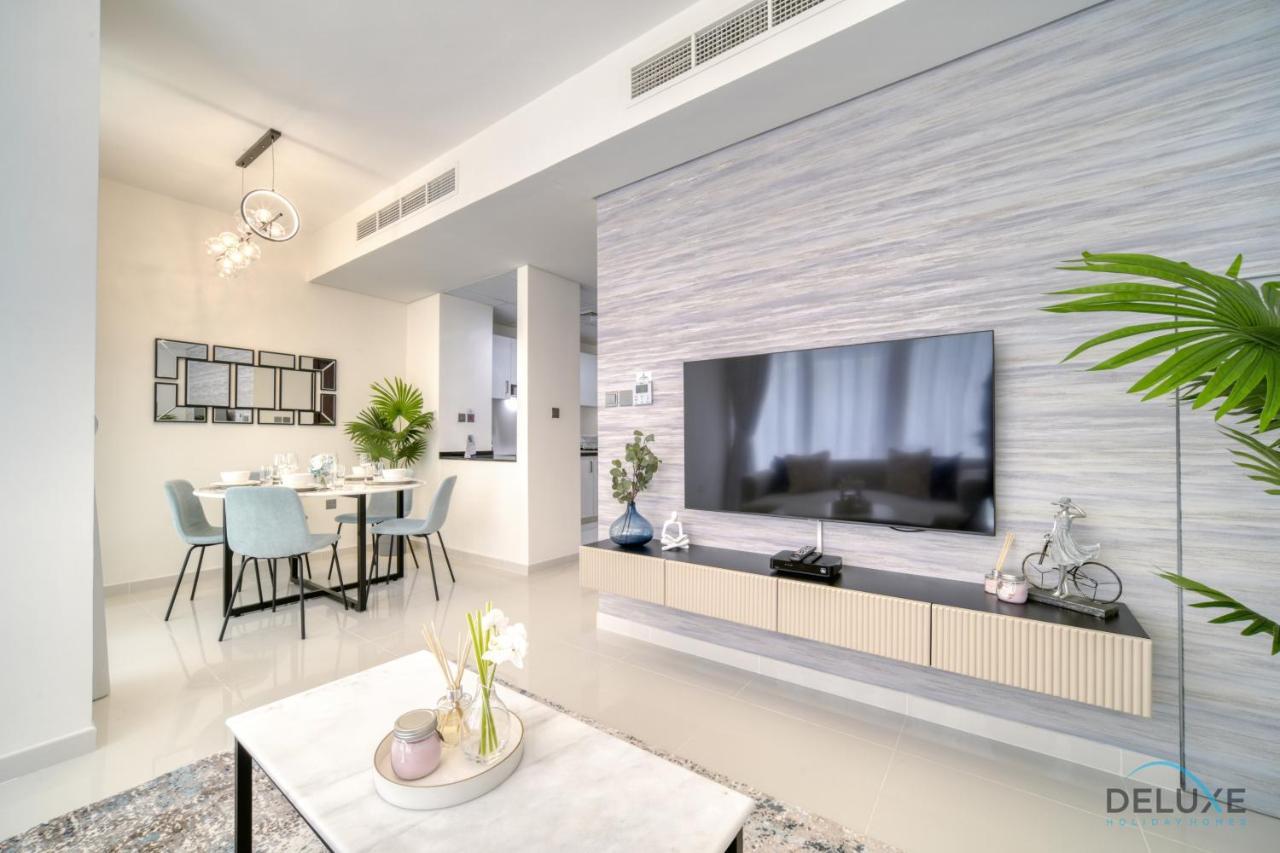 Cheerful 3br Townhouse At Damac Hills 2, Dubailand By Deluxe Homes Apartamento