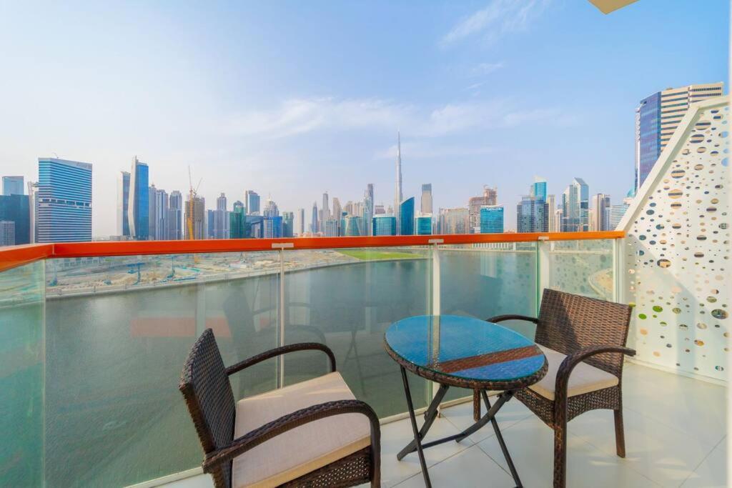 Millennium Binghatti, Business Bay - Mint Apartamento Dubái