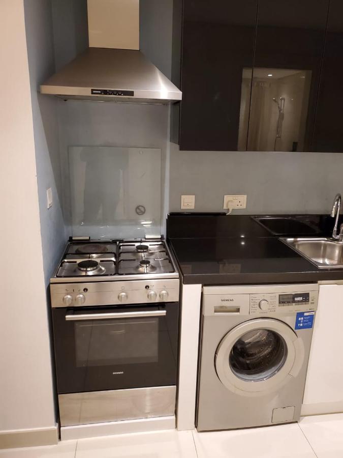 Furnished With Burj Khalifa View Dubái