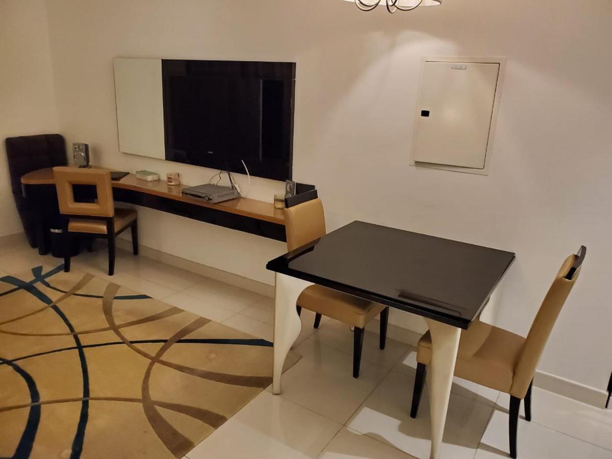 Apartamento Furnished With Burj Khalifa View Dubái