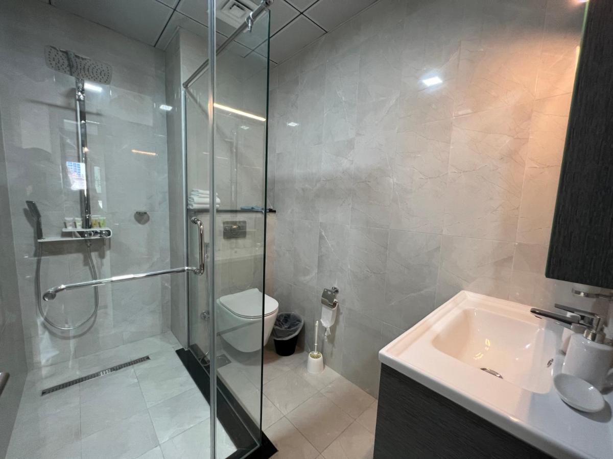 Penrose Place Jvc Apartamento *