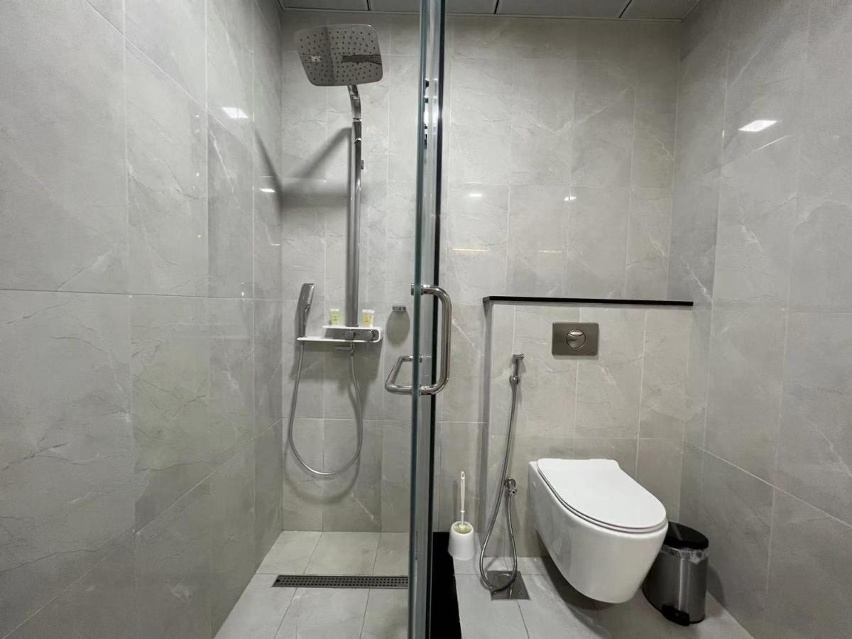 Penrose Place Jvc Apartamento *