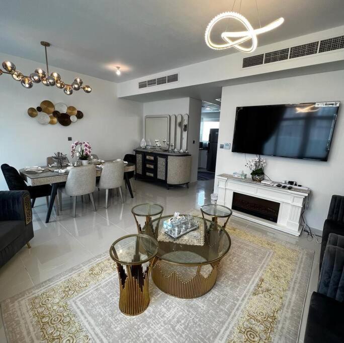 Vakantiehuis Amazonia Townhouse Damac Hills 2 By Letstay Dubai