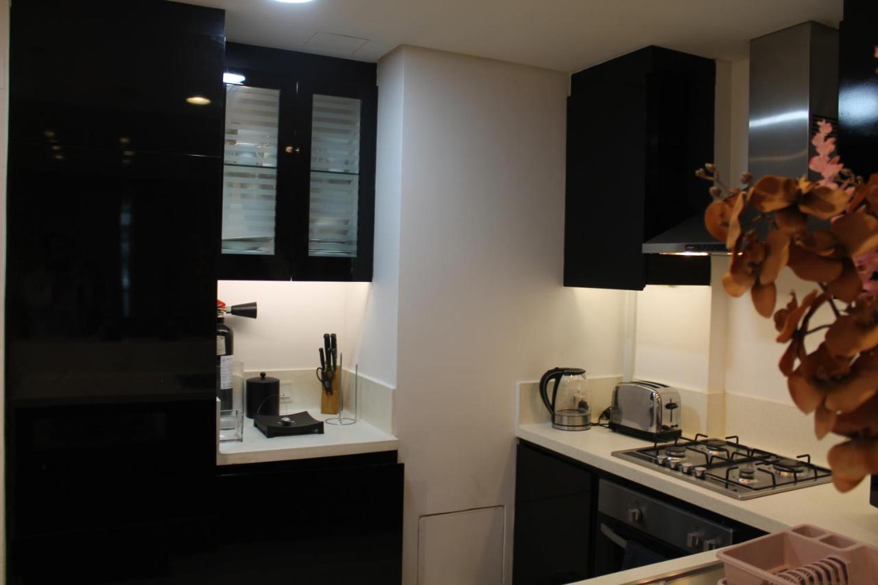 Spacious One Bedroom Close To Burj Khalifa, Mall In Business Bay Apartamento