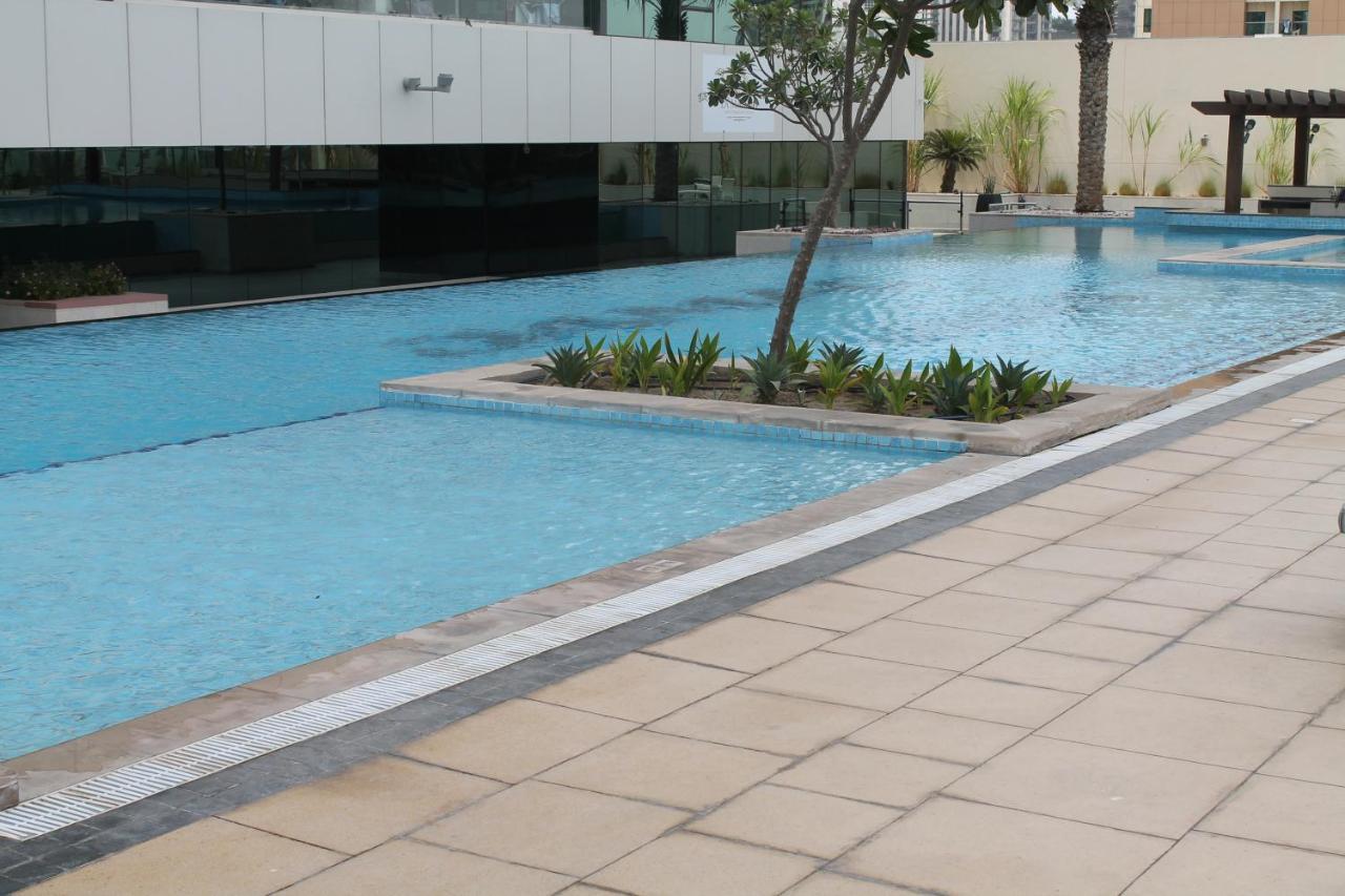 Spacious One Bedroom Close To Burj Khalifa, Mall In Business Bay * Dubái