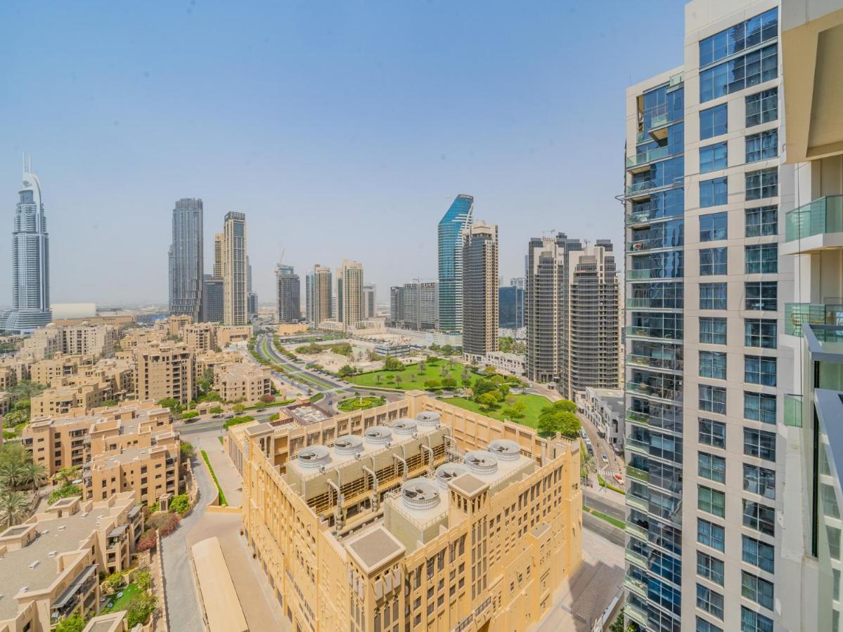 Monty Holiday - Incredible Burj Khalifa View From This Vibrant Apt * Dubai