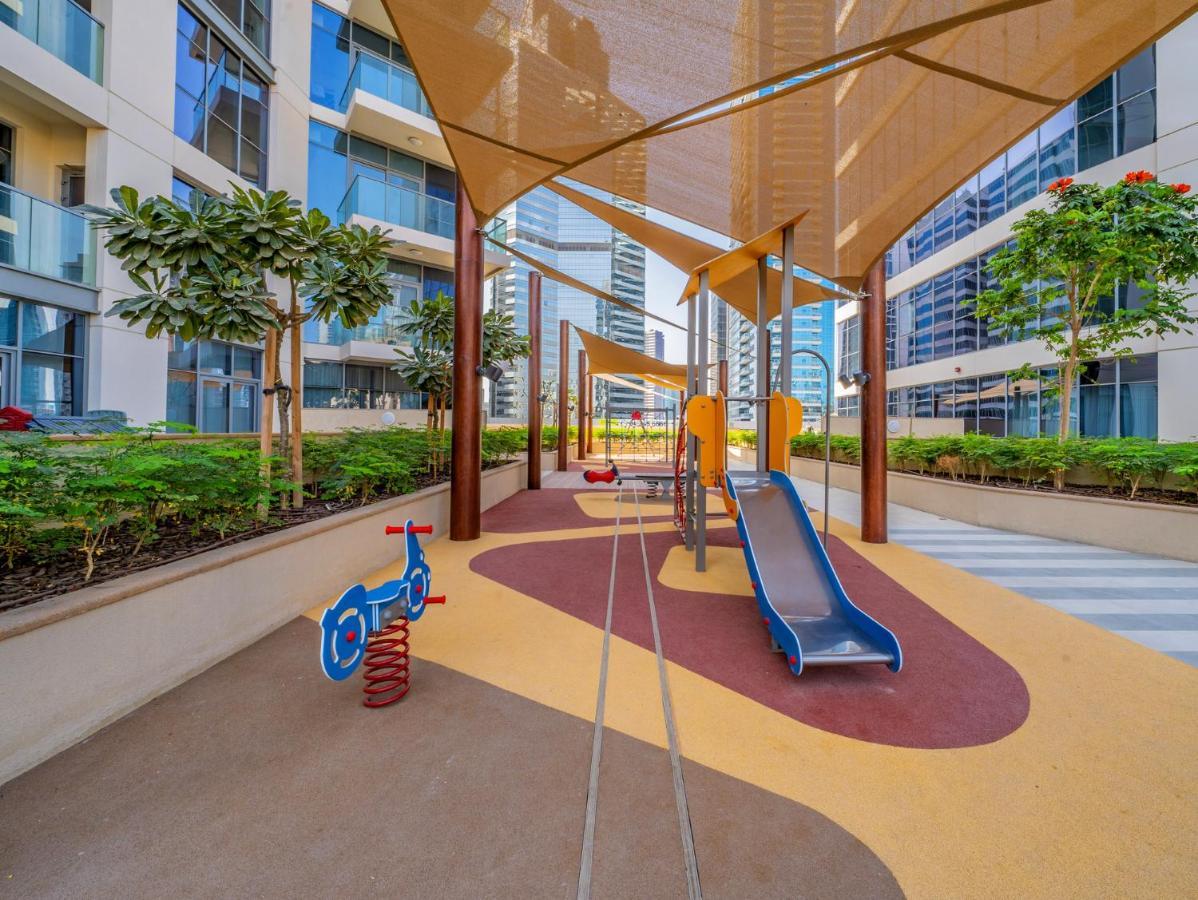Appartement Spacious Art Deco With Burj & Canal Views Dubai