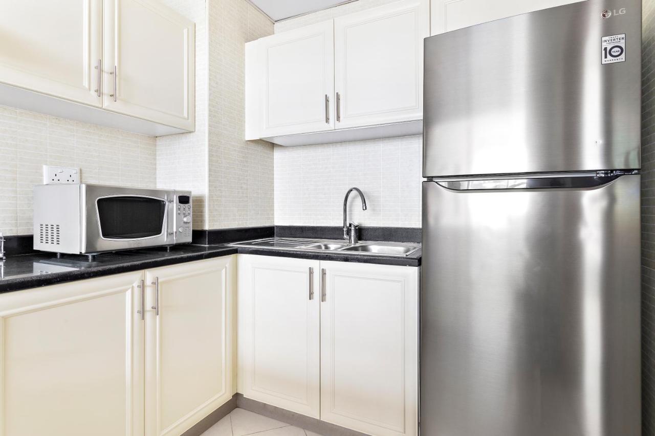 Beautiful Two Bedroom Apartment By Marina Promenade Apartment