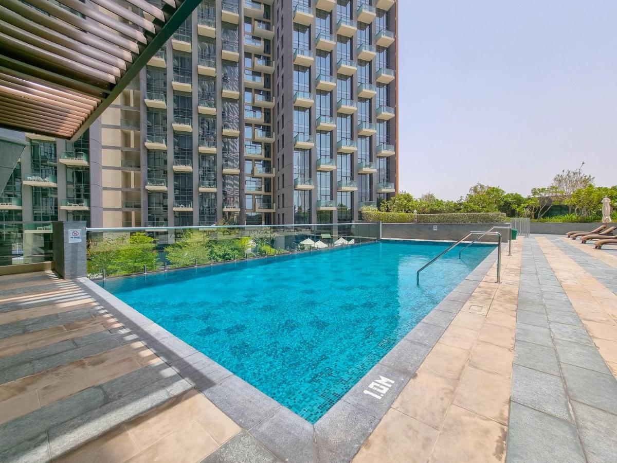 Eden's - Millennium Atria Residences *