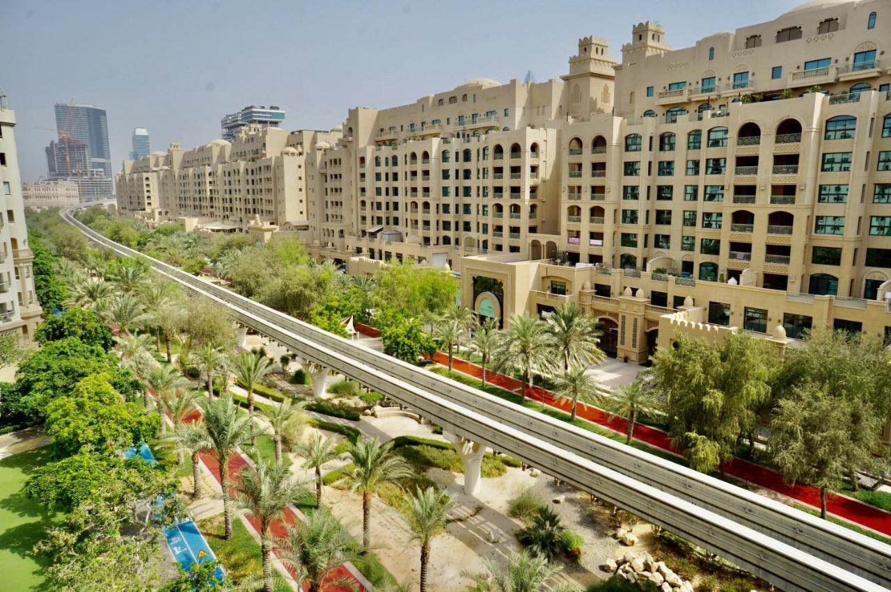 Luxury Palm Jumeirah Apartment Dubai