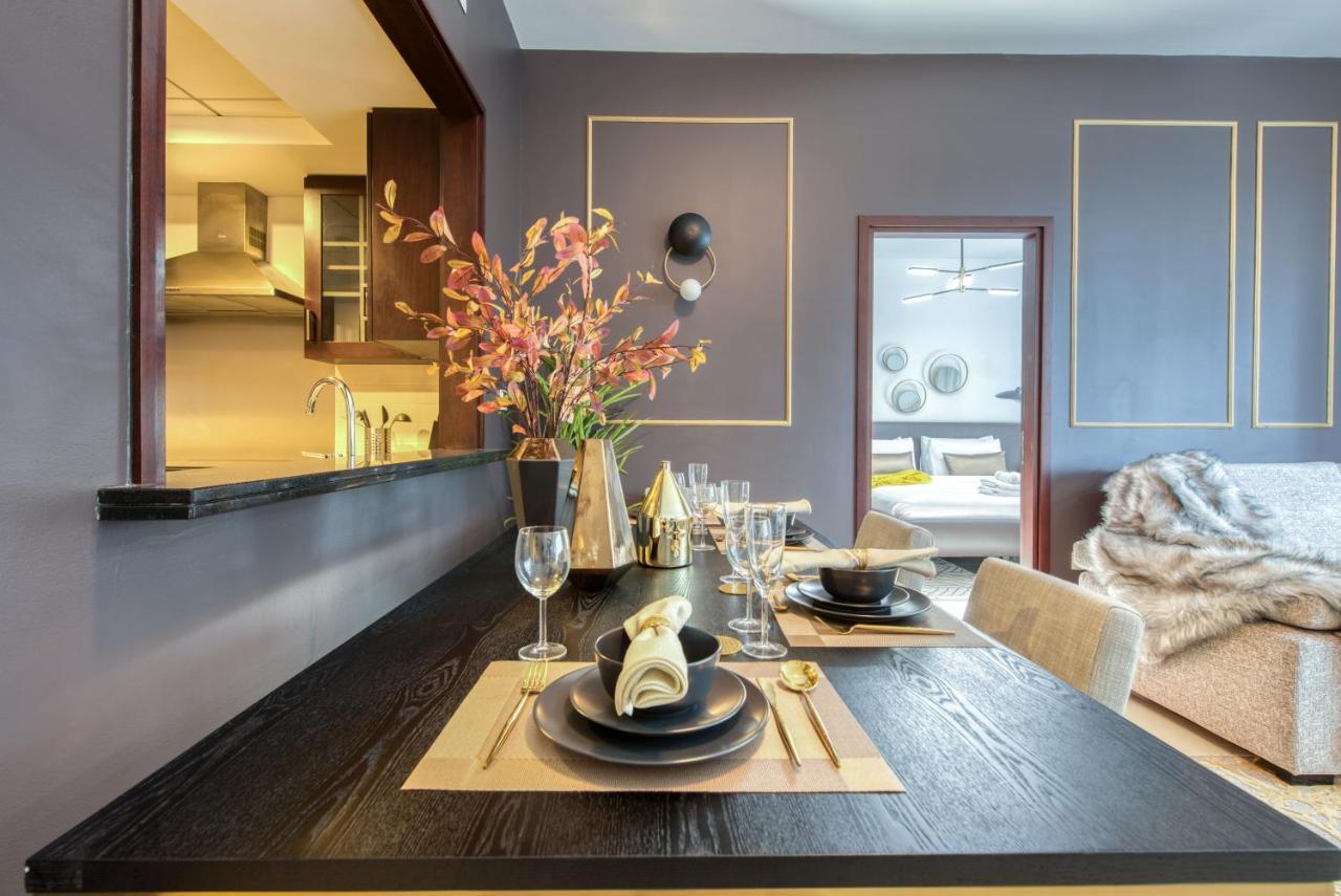Maison Privee - Radiant Urban Retreat With Iconic Burj Khalifa Vws Dubái