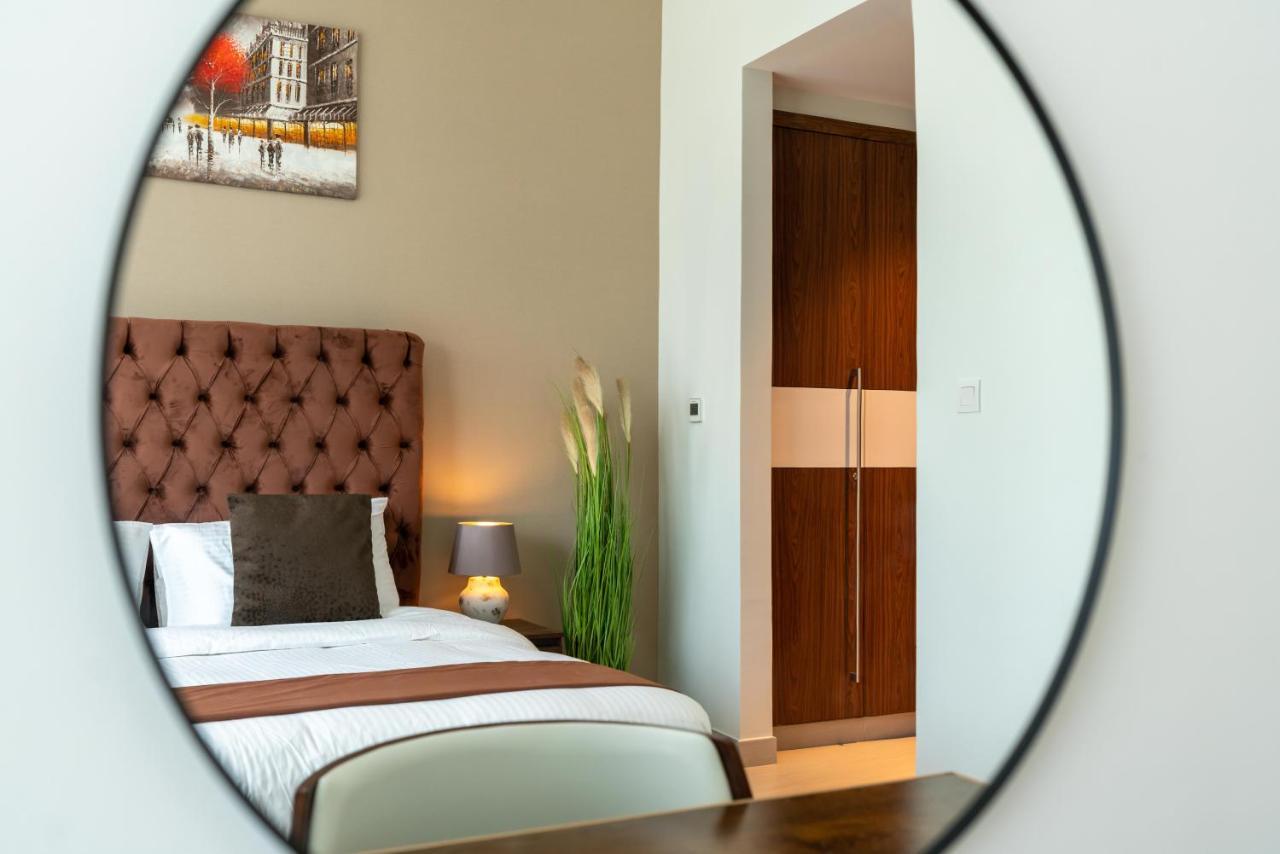 Apartment Spacious And Modern 2 Beds With Difc View, Opposite Metro Station And Zabeel Park