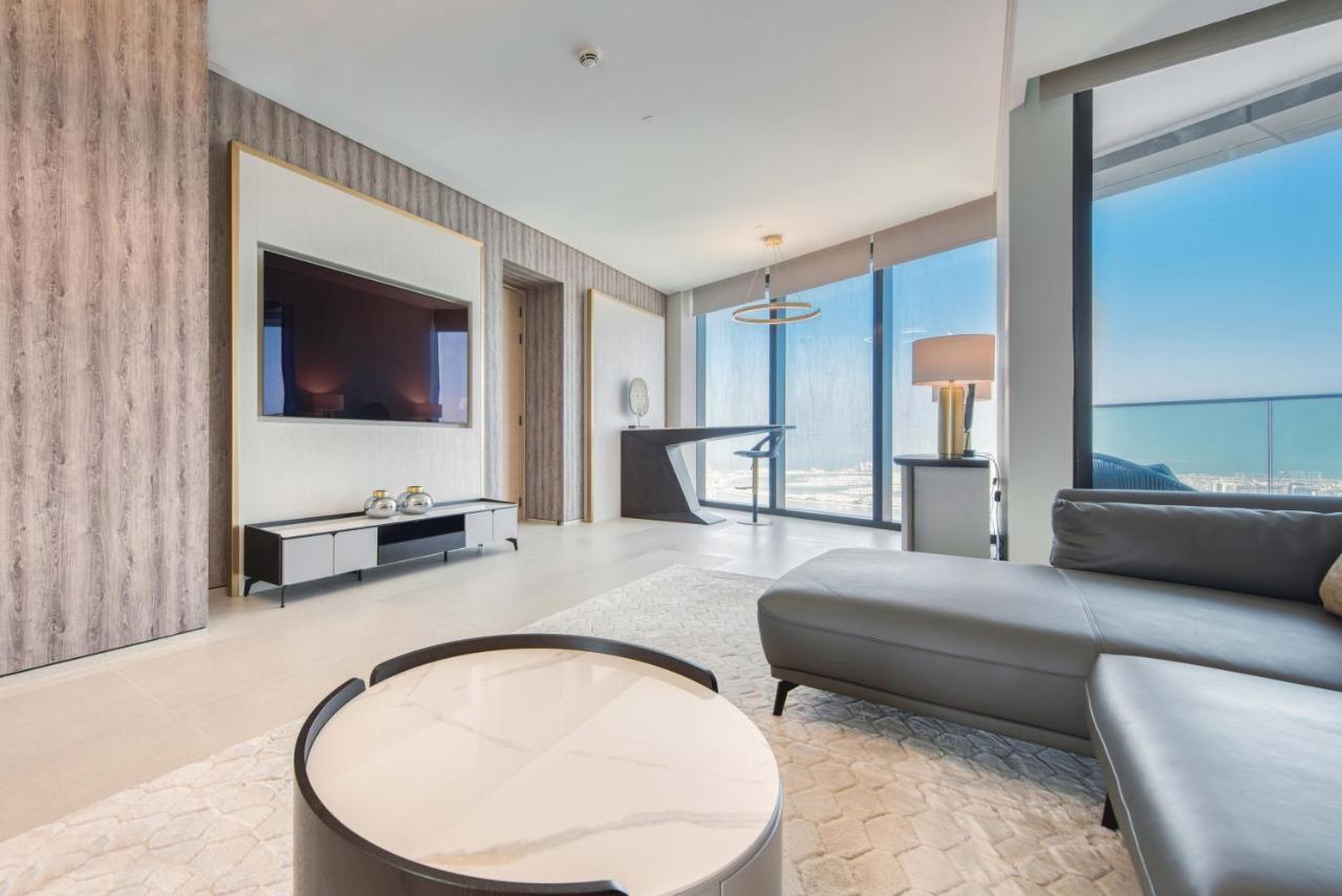 Maison Privee - Exclusive 4br And Maid Beachfront W Front-row Sea Views At Address Jbr Apartemen *