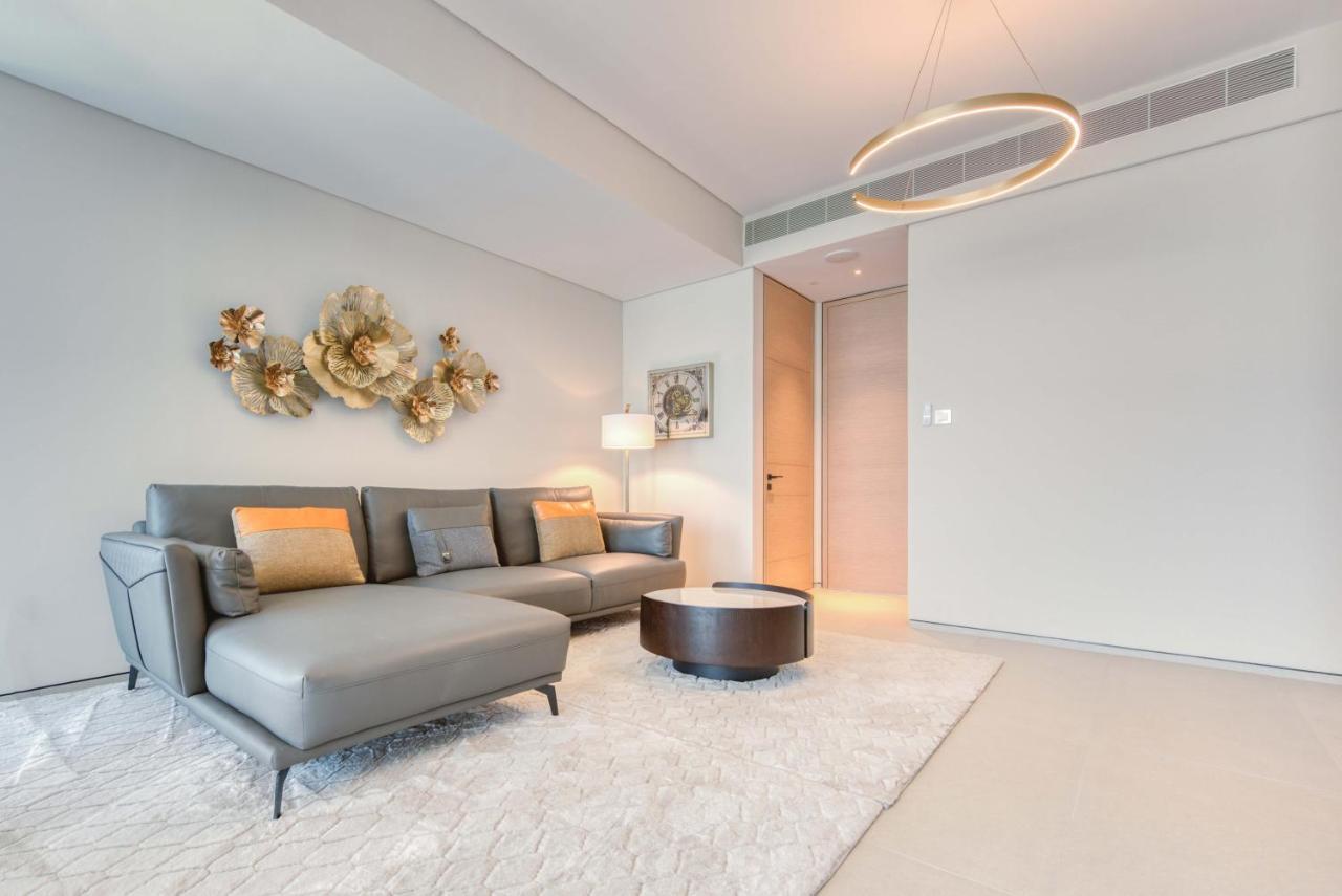 Apartemen Maison Privee - Exclusive 4br And Maid Beachfront W Front-row Sea Views At Address Jbr Dubai