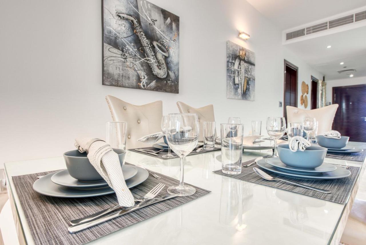 Maison Privee - Spacious Apt On Palm Jumeirah W Sea Views And Premium Facilities Access Dubái