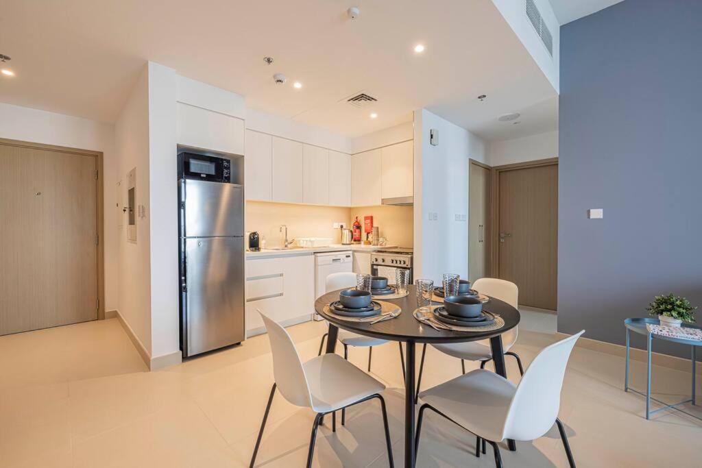 Lägenhet Daniels 1br At Creek Horizon With Park View Dubai