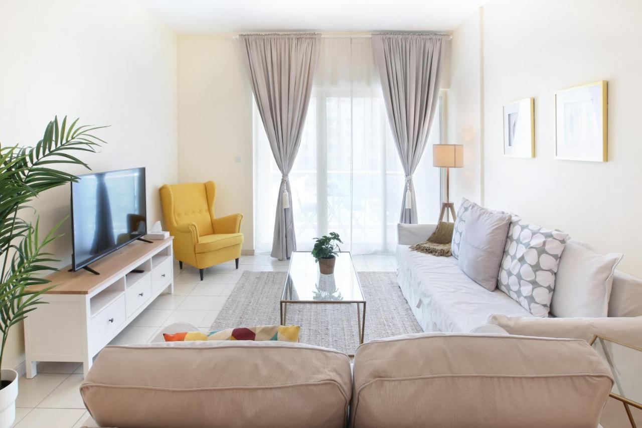 Appartamento Koala & Tree - Luxurious 1br In The Greens, Stays Up To 4 !! Dubai