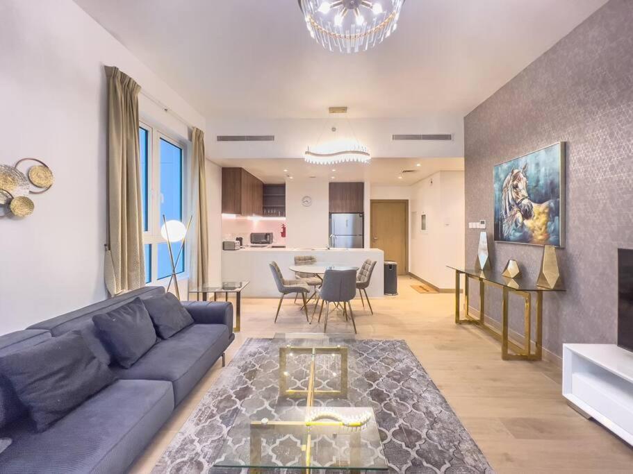 Ferienhaus Lovely 2-bedroom Vacation Near Dubai