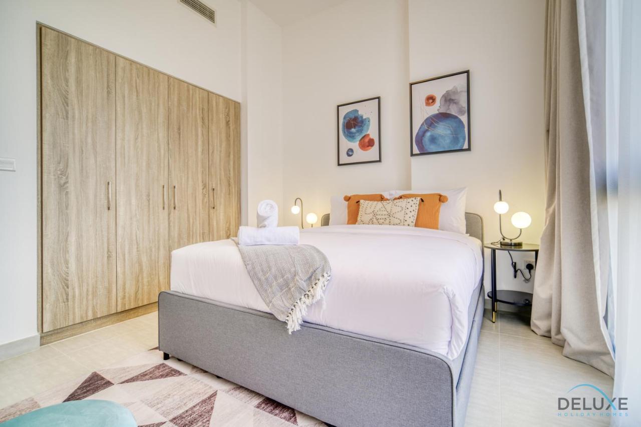 Apartemen Sophisticated 1br At Town Square Rawda Dubailand By Deluxe Homes *
