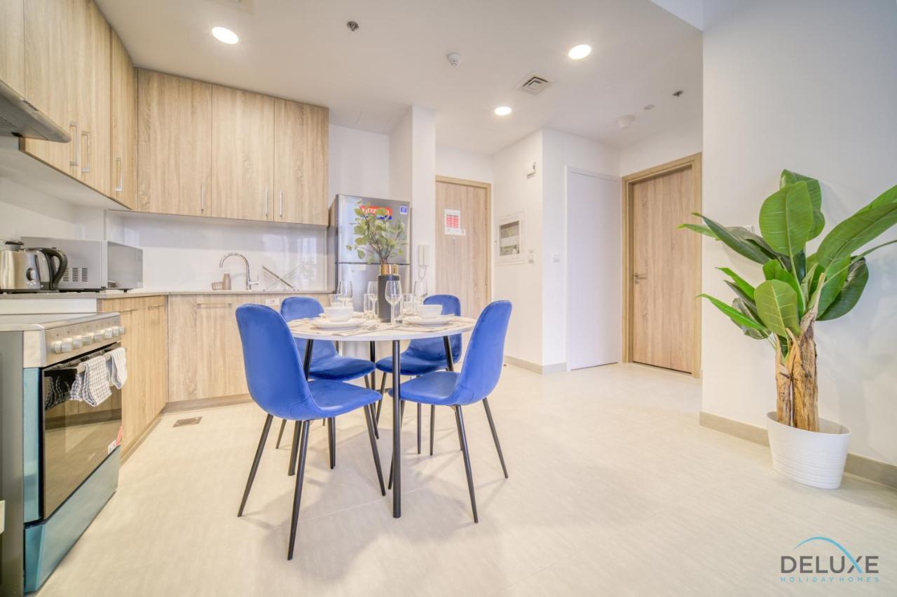Apartemen Sophisticated 1br At Town Square Rawda Dubailand By Deluxe Homes