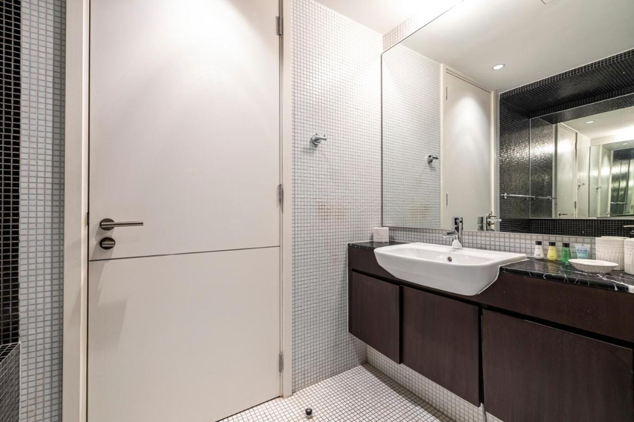 Central Place 2br Limestone House, Link To Ritz & Gate Ave Apartment Dubai