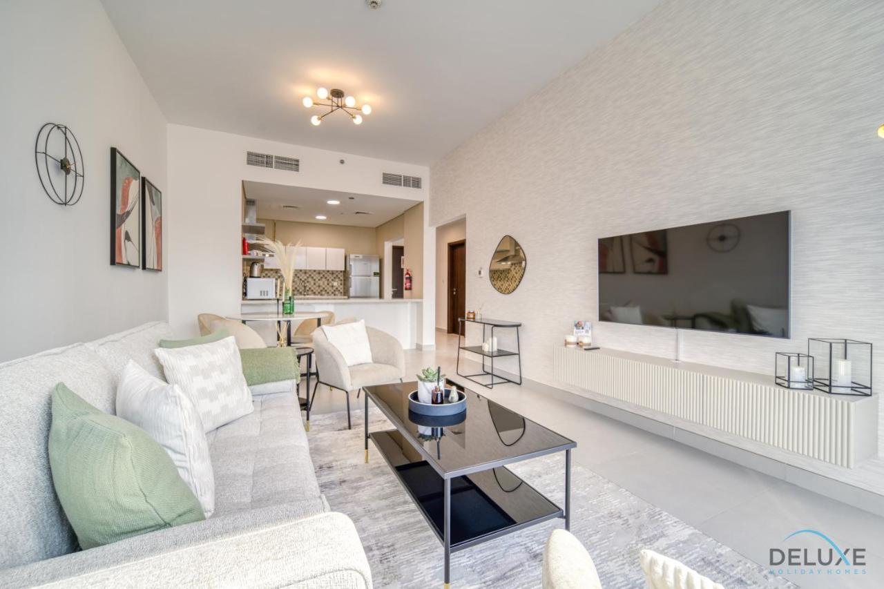 Appartement Of The Week Stylish 1br With Partial Burj Views By Deluxe Homes