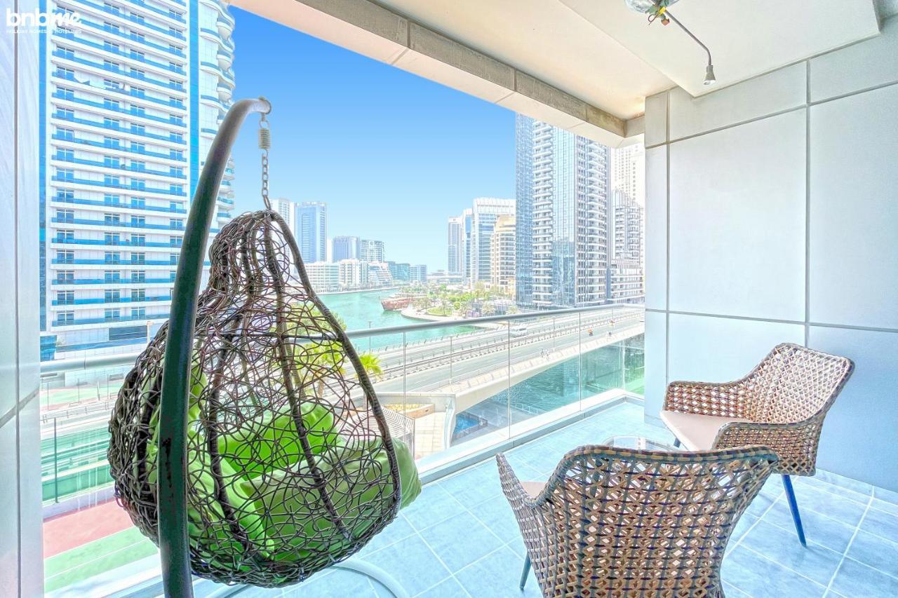 Lägenhet Bnbmehomes - Sit Back & Enjoy Seeing The Luxury Yachts Drive By - B67 Dubai